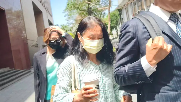 李文娟金出庭仍不認罪，並答辯指政治獻金屬「擬參選人」財產，要用於2028年總統大選。張欽攝