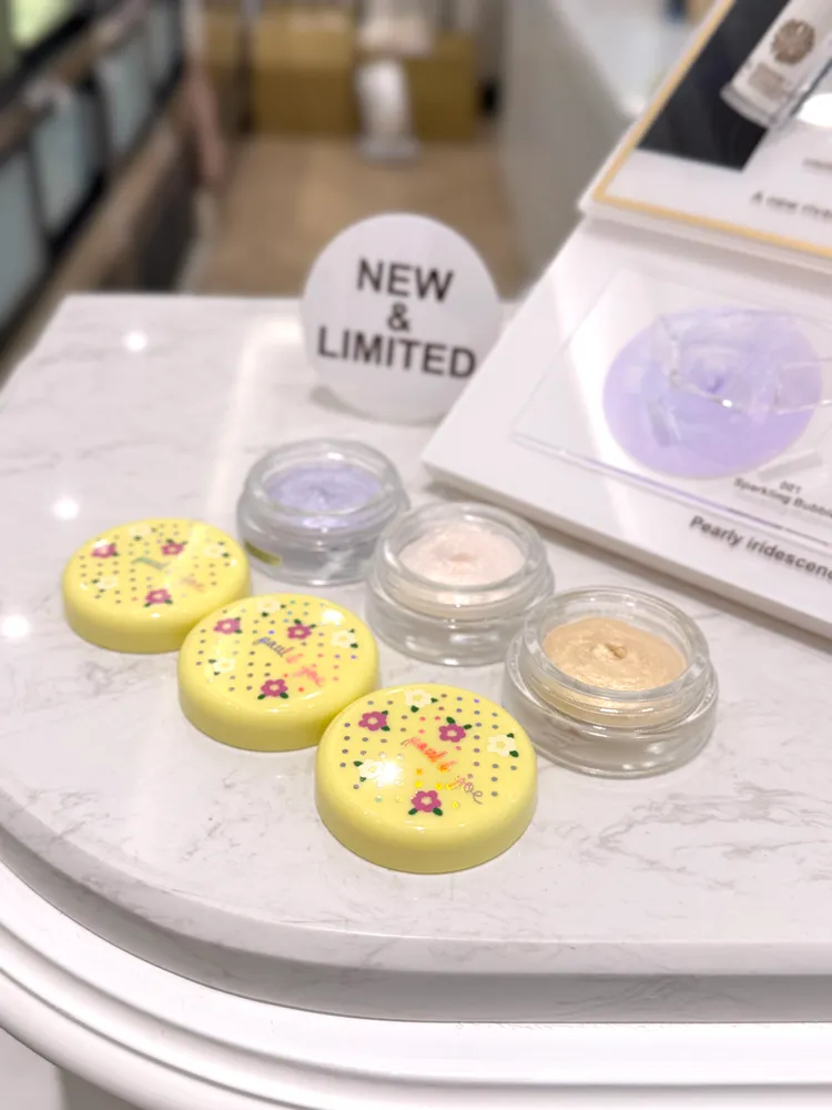 PAUL & JOE夏日小花閃閃舒芙蕾，各870元。張家玲攝