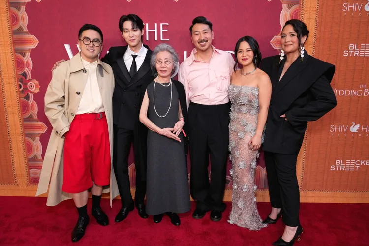 楊伯文（左起）、韓基燦、尹汝貞、導演安德魯安、凱莉瑪麗陳、莉莉葛萊史東日前出席活動。翻攝韓聯社