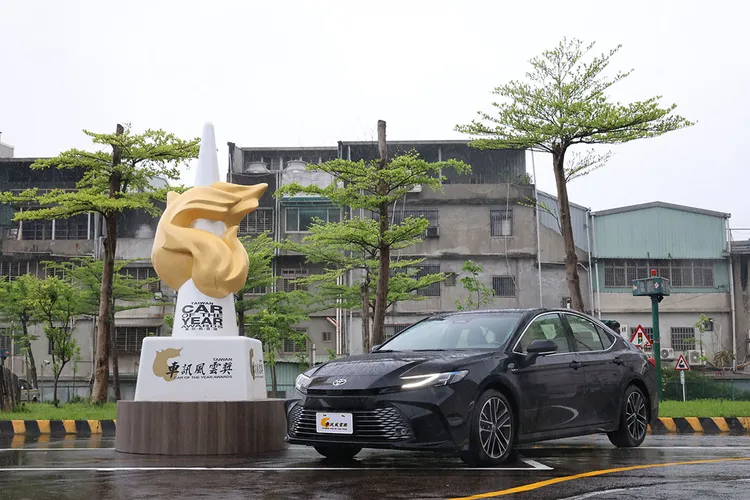 2025車訊風雲獎 最佳進口中大型車 Toyota Camry。主辦單位提供