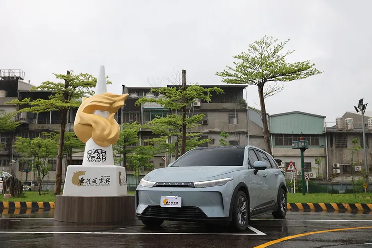 2025車訊風雲獎 最佳國產電動車暨最佳人氣車款 Luxgen n7。主辦單位提供