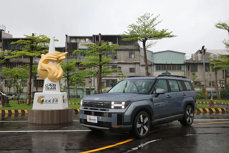 2025車訊風雲獎 最佳進口大型SUV Hyundai Santa Fe。主辦單位提供