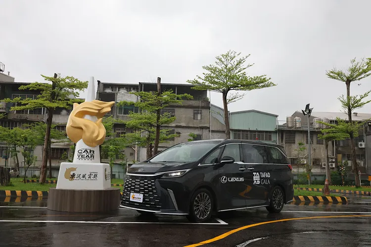 2025車訊風雲獎 最佳進口豪華大型MPV Lexus LM。主辦單位提供