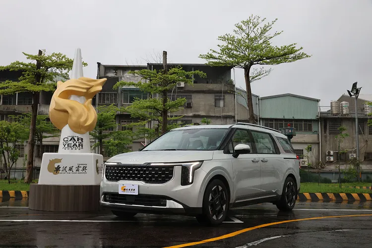 2025車訊風雲獎 最佳進口大型MPV Kia Carnival。主辦單位提供