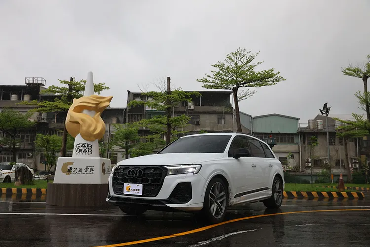 2025車訊風雲獎 最佳進口豪華中大型SUV Audi Q7。主辦單位提供