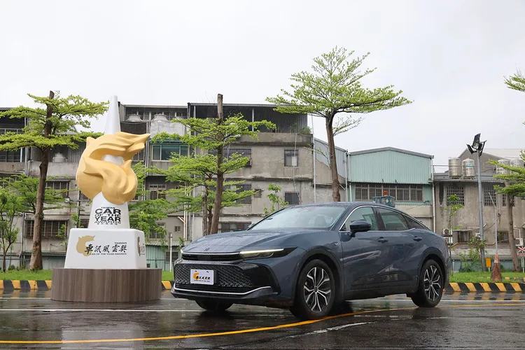 2025車訊風雲獎 最佳進口大型車 Toyota Crown。主辦單位提供