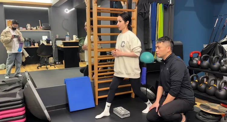 蕭亞軒為了早日重返舞台，每天都在積極復健。圖／翻攝IG