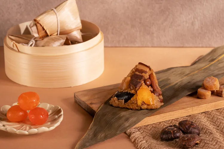 林口亞昕福朋喜來登酒店「昕福粽意」聚味海陸八寶粽。業者提供