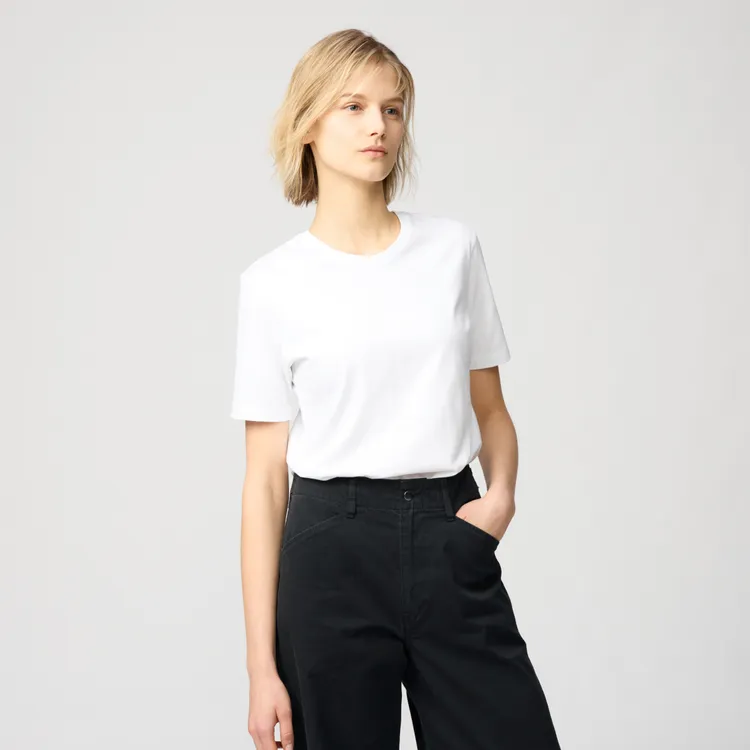 SUPIMA COTTON T恤採用SUPIMA棉搭配修身剪裁設計，是本次優惠活動必入單品。品牌提供
