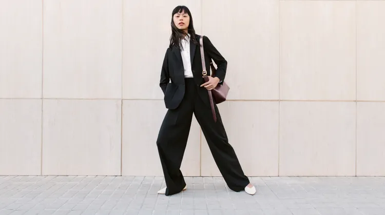 Miracle Air西裝套裝、西裝褲可輕鬆打造出上班通勤穿搭。品牌提供