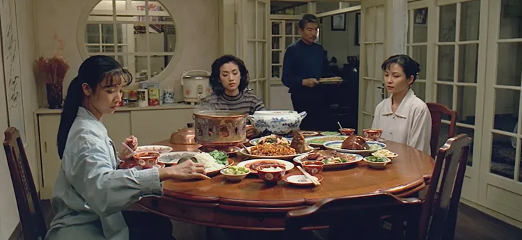 《飲食男女》親情刻畫移轉到父女關係。國家影視聽中心提供