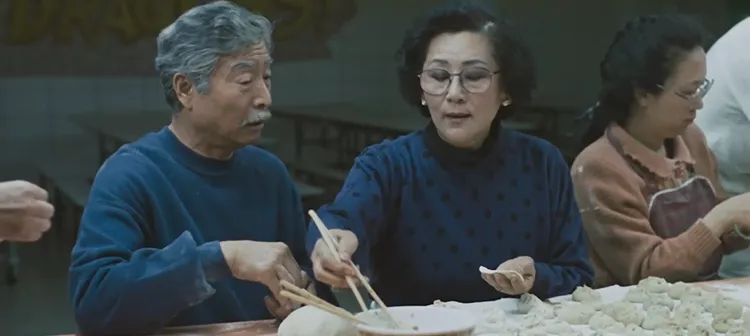 郎雄（左）因《推手》拿下第28屆金馬獎最佳男主角。國家影視聽中心提供