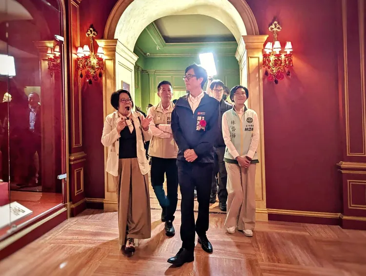 開幕首日吸引眾多藝術愛好者與收藏迷前來朝聖。業者提供