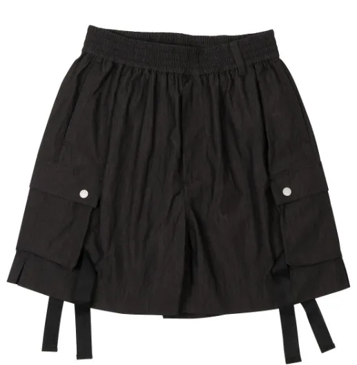 Open Dialogue Triplet黑色口袋抽繩短褲，5980元。品牌提供