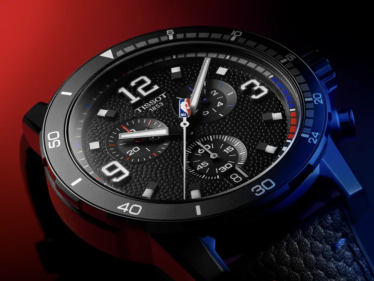 3、9、12時標採用跟球衣編號相同的字體。品牌提供