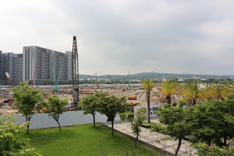 位於台中高鐵特區的全國最大商場「D-ONE第一大天地」，一期工程將於明年底完工。民眾提供