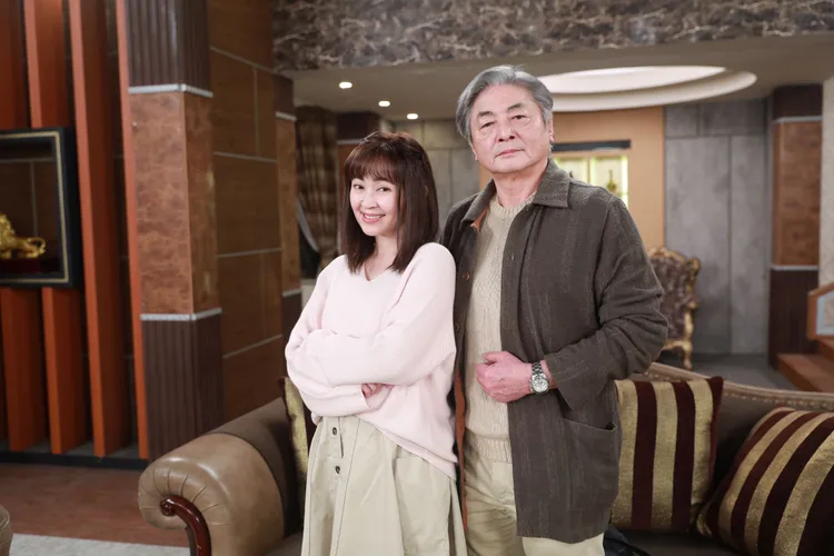 蔡燦得（左）和聶秉賢戲裡飾演父女。民視提供