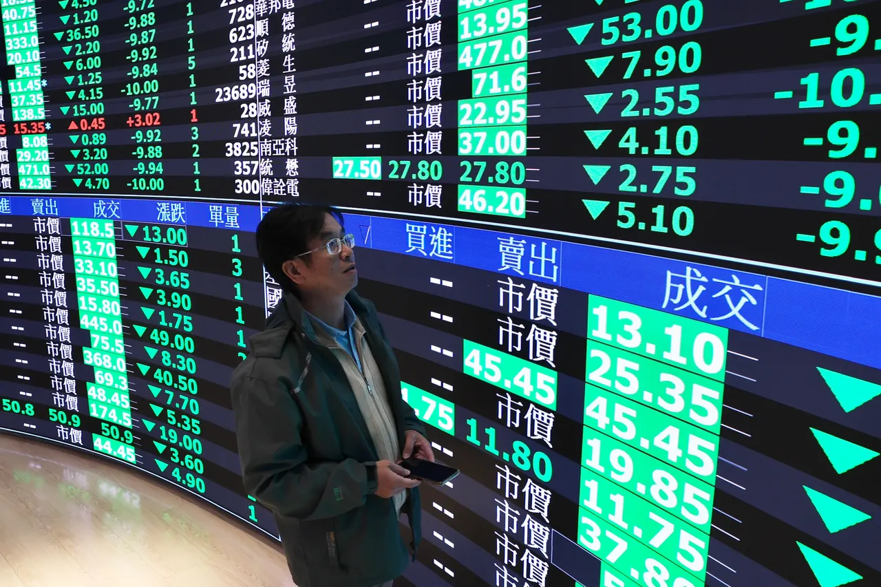 台股重挫保戶急調頭寸？壽險業者：未見解約潮「因損失更慘」｜壹蘋新聞網