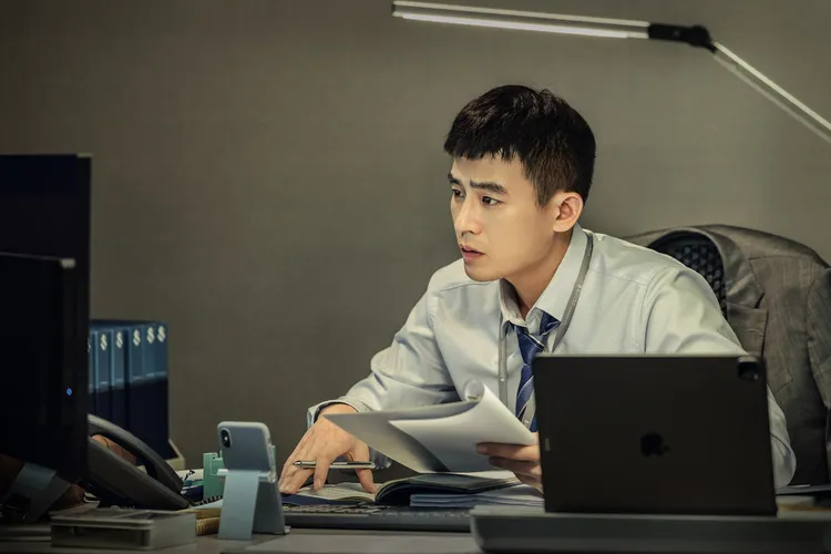 新生代男神歐豪扮演金融高材生。華映提供