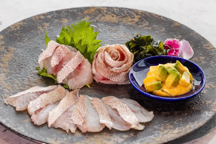 日本料理多吃魚類，脂肪熱量低也讓他們不易變胖。饗賓集團提供