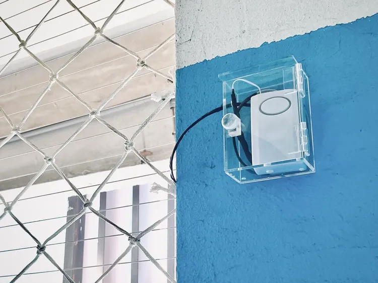 勤美誠品停車場區域警報連動防護鐵網系統。業者提供