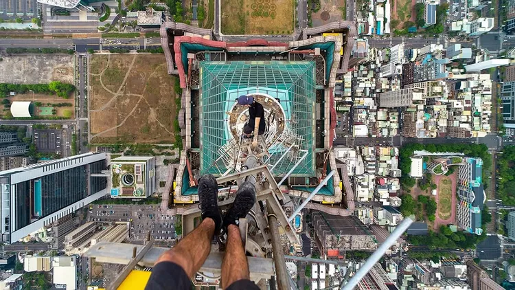 Tom公布攻頂85大樓的畫面。翻攝自street__vision IG