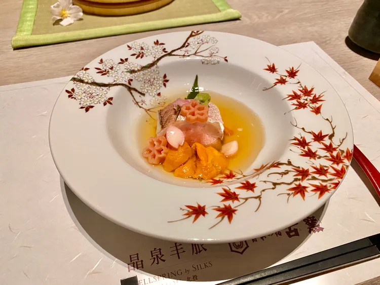 「古窯特製胡麻味噌壽喜燒套餐」餐點。莊偉祺攝