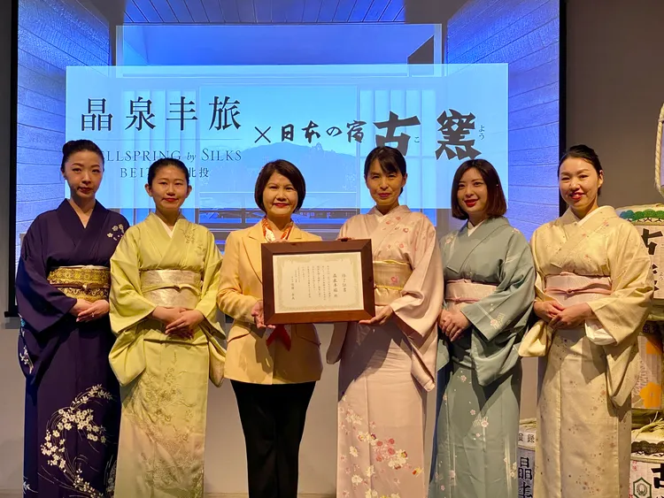 這次女將來台，特別對晶泉丰旅外場主管們開班並頒發相關認證。莊偉祺攝