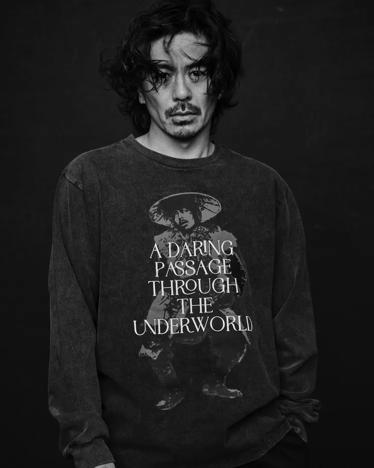 長袖T恤1萬7600日圓。翻攝WILDSIDE YOHJI YAMAMOTO IG