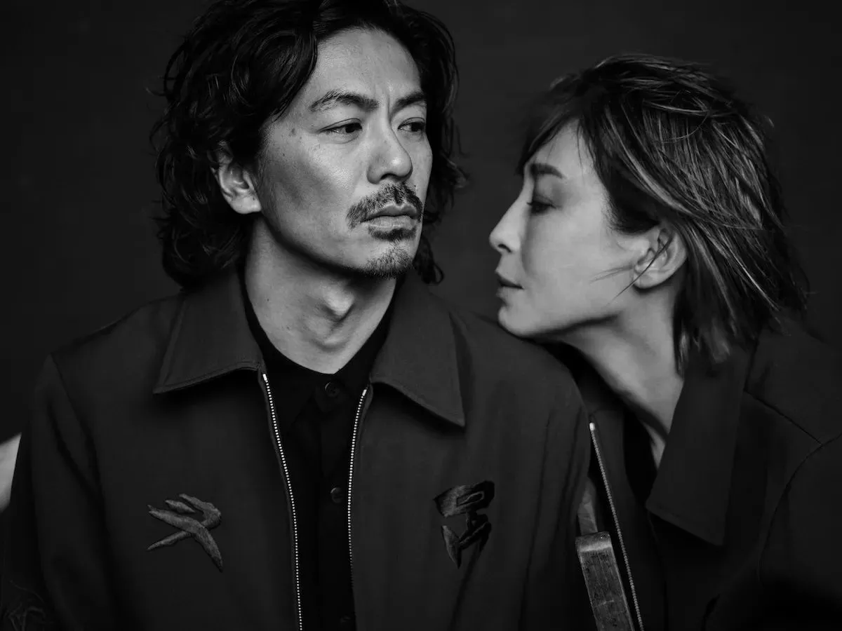 夫妻聯手玩時尚 宮澤理惠被森田剛惡搞「哈菸」|壹蘋新聞網
