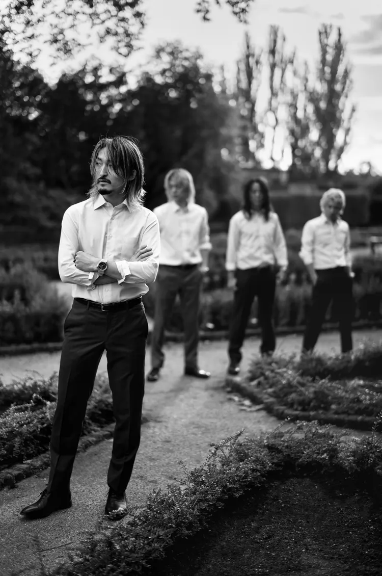 ONE OK ROCK貝斯手Kaishite Ryota操刀聯名錶的外觀設計。品牌提供