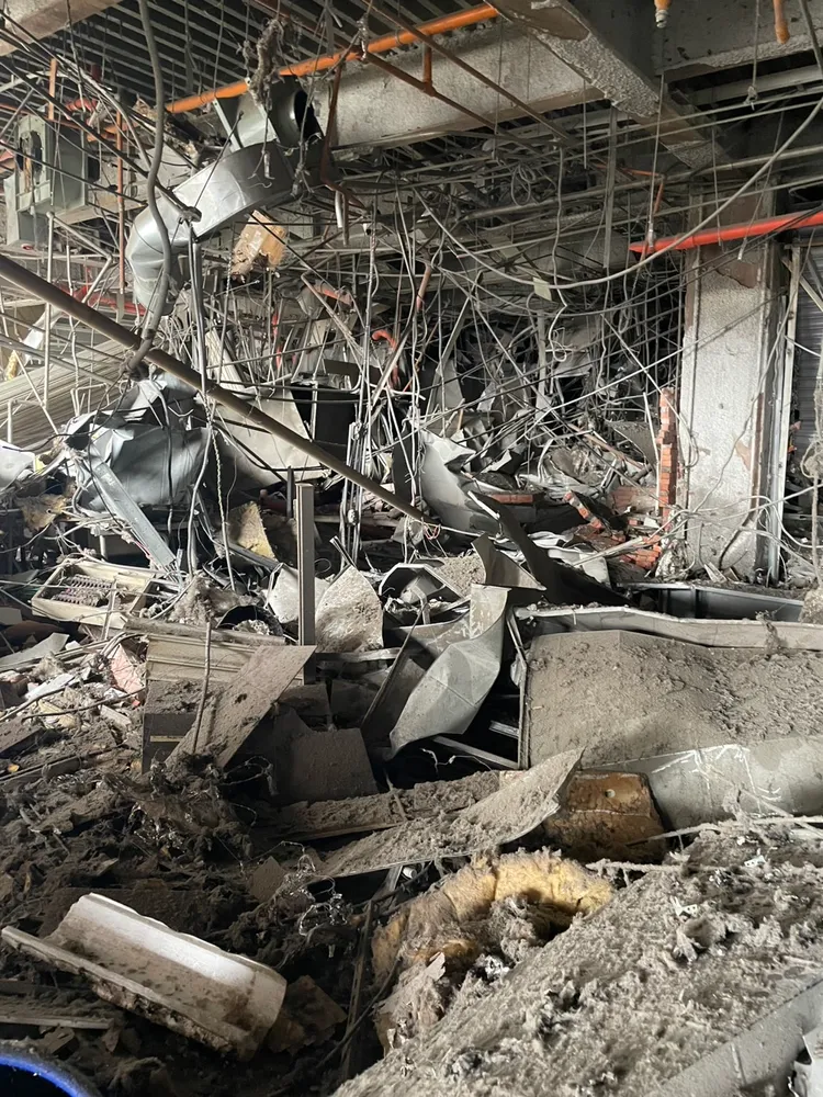 台中新光三越12樓的氣爆現場。資料照片