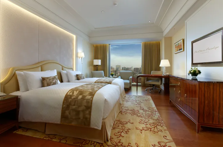 春遊日和住房專案，入住菁英客房每晚僅需6900元+15%元起，贈送兩位大人及兩位兒童早餐，加贈手工餅乾一組。。業者提供