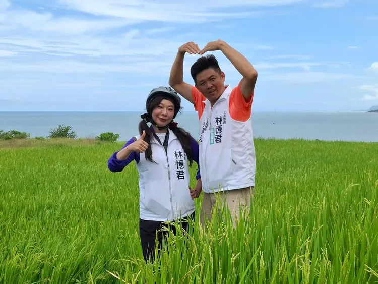 立委林億君助理孟憲法（右）。翻攝孟憲法臉書