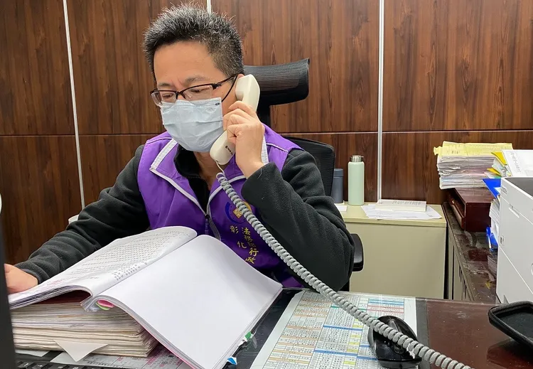 書記官多次通知醫材行負責人催款欠款。彰化分署提供