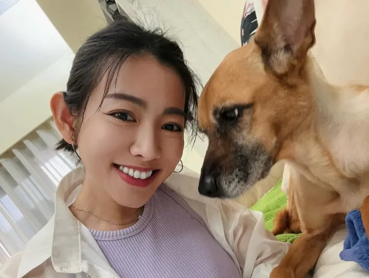 米可白近期除了軋戲，時間都花在照顧罹癌的愛犬錢錢身上。翻攝自米可白IG