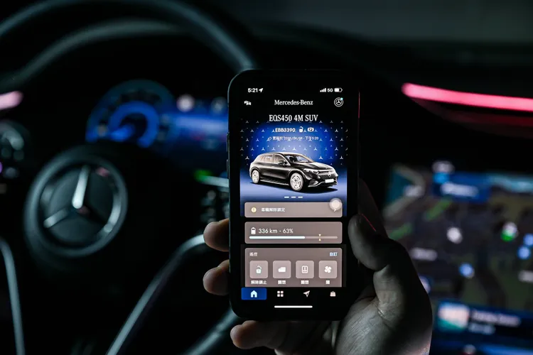 Mercedes-Benz APP 將車主的生活習慣與愛車做串聯。業者提供