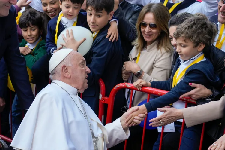 方濟各以親民著稱。美聯社資料照