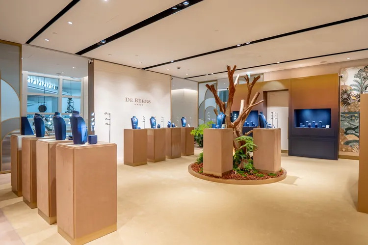 De Beers Essence of Creation高級珠寶展。品牌提供