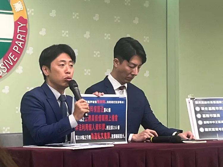 基隆市議員張之豪（左）直言，去年基隆市長謝國樑面臨罷免，張淵翔還同時是基隆市選委會總幹事，「會不會更有犯罪動機？想到就令人毛骨悚然」。記者葉家瑋攝