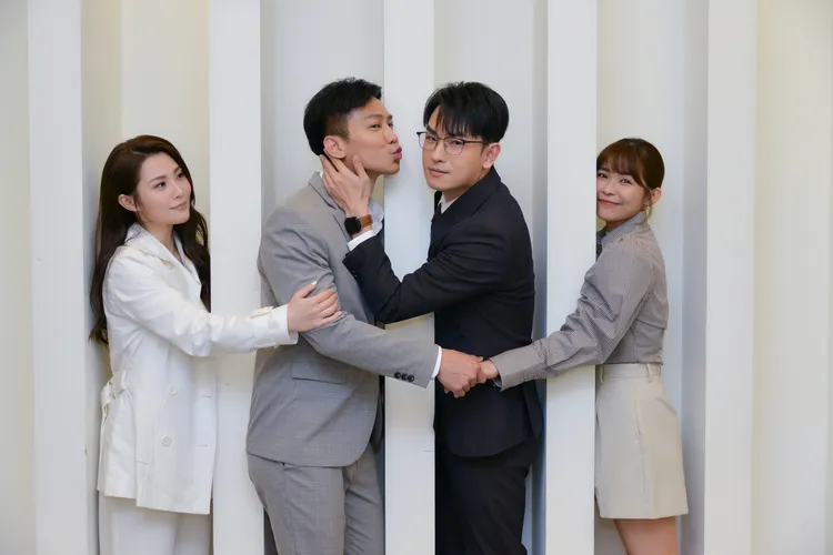 （左起）華千涵、鄒承恩、陳謙文、林萱瑜。三立提供