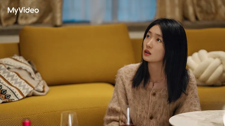 周依然飾演童瑤妹妹。台灣大哥大MyVideo提供