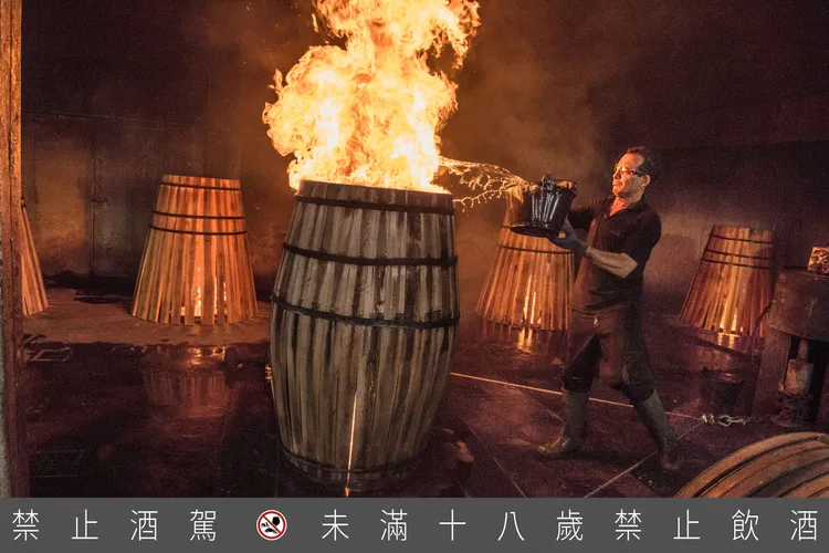 麥卡倫從林場開始，精選橡木、裁切、風乾、手工製桶至雪莉酒潤桶，每一道工序皆傾注所有心力只為成就無與倫比的珍釀，首創業界唯一完整雪莉桶供應鏈。業者提供