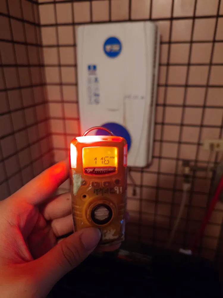 消防局在陽台測得116 PPM的數值。新竹消防局提供