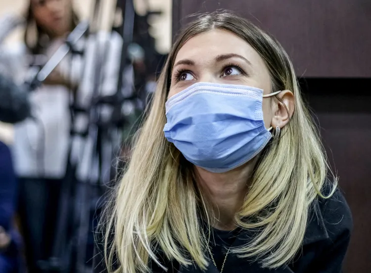 羅什奇娜外型亮麗，被折磨至死時，體重只剩下約30公斤。路透社資料照片