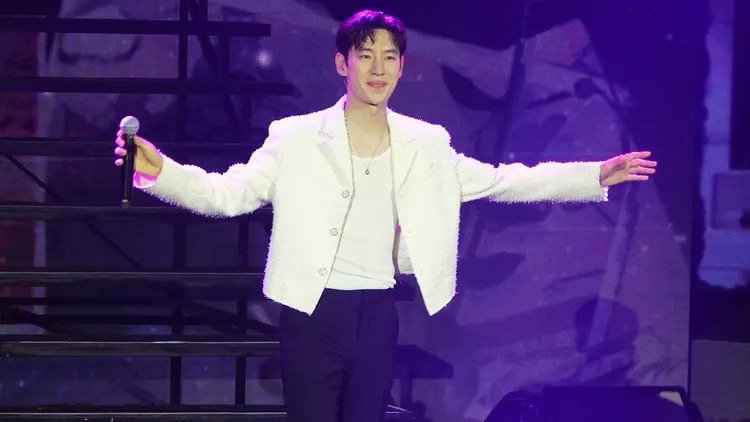 李帝勳去年9月來台辦見面會，喊話收視創佳績，不排除來台謝票。資料照片