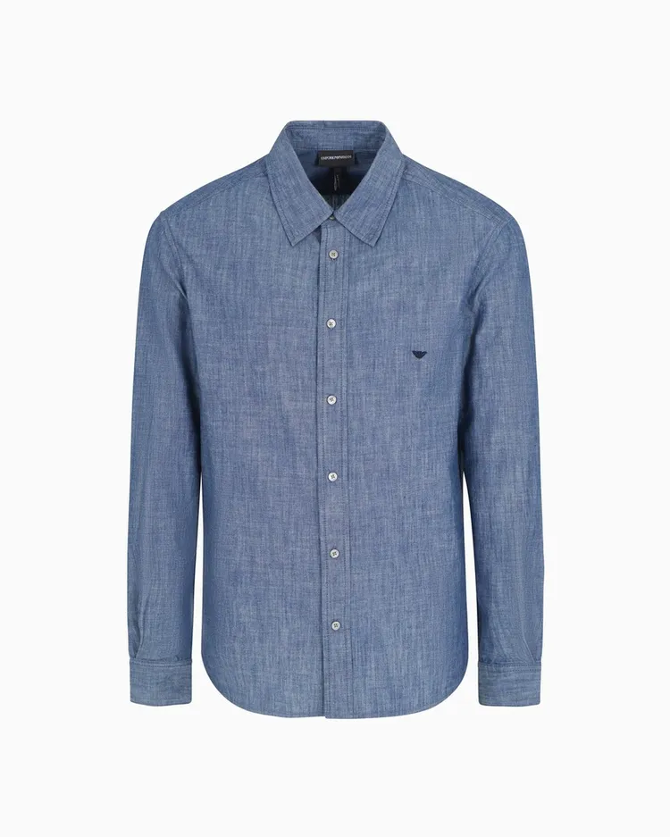EMPORIO ARMANI藍色襯衫，1萬1800元。品牌提供