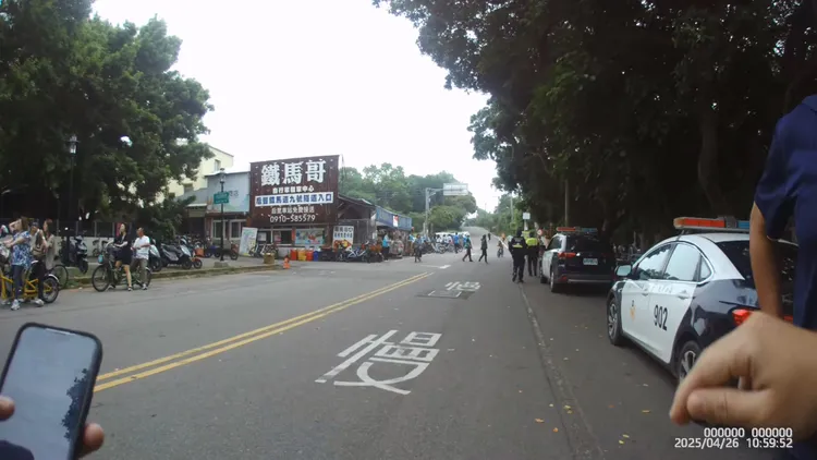 事發地點是后豐鐵馬道起點，遊客不少。民眾提供