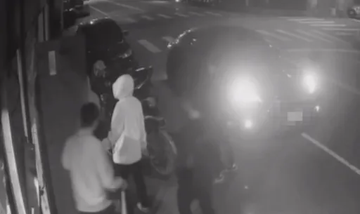 疑債務糾紛 北市車行遭20名惡煞闖入砸店!4人被押往基隆痛扁