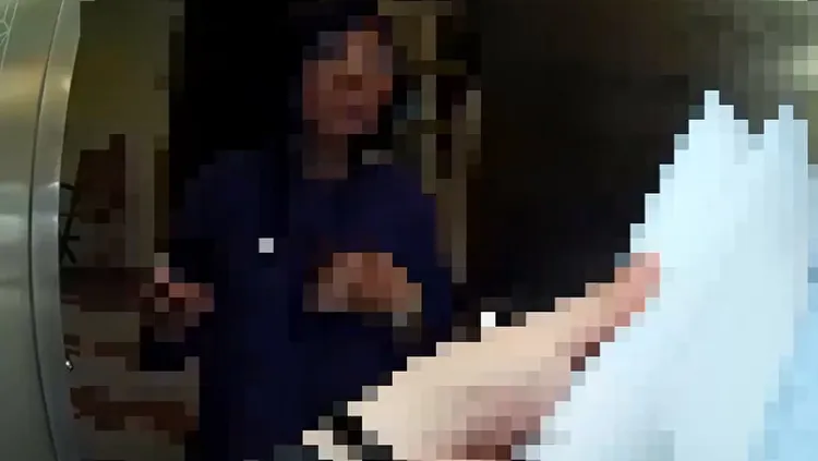 警方前往杜男家中搜索。警方提供